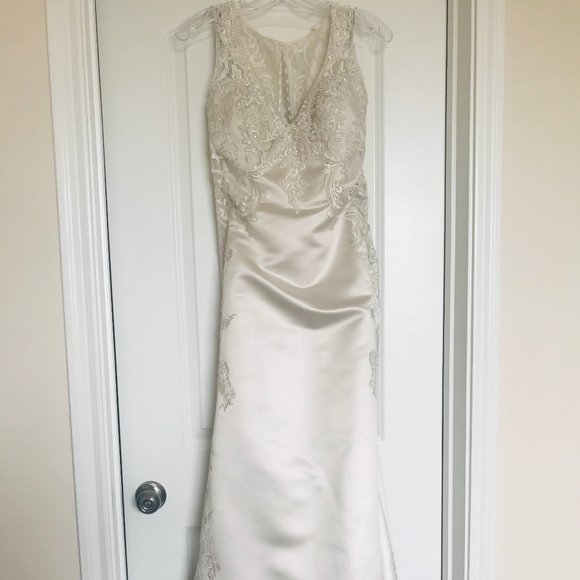 Mon Cheri Cafe Gown - Picture 3 of 6